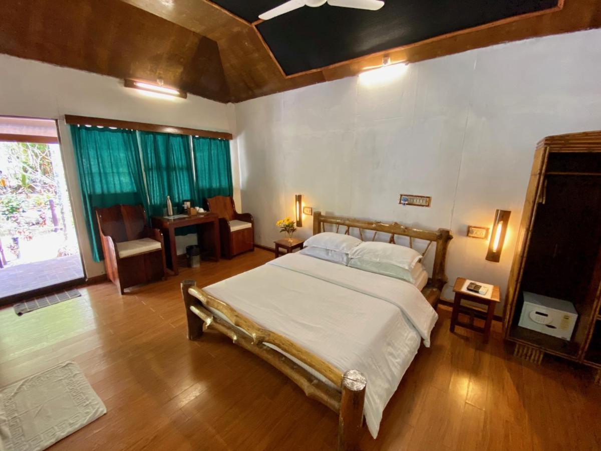 Wild Orchid Hotel Kala Pathar Beach Екстериор снимка