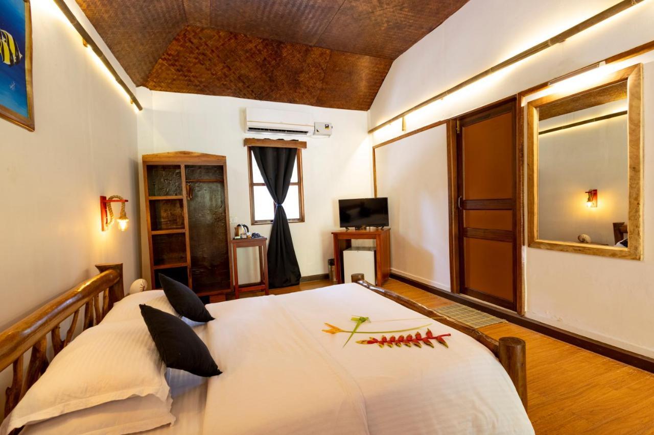 Wild Orchid Hotel Kala Pathar Beach Екстериор снимка