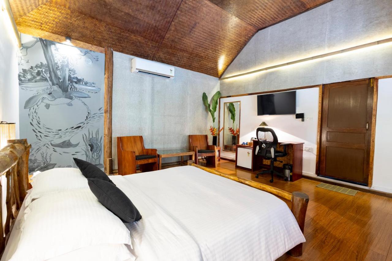 Wild Orchid Hotel Kala Pathar Beach Екстериор снимка